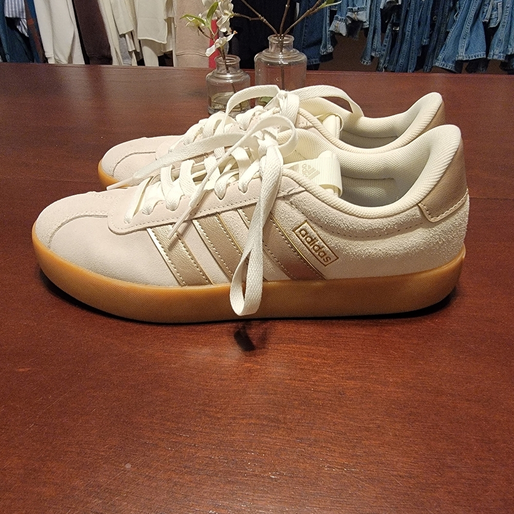Adidas Cream and Tan Sneakers Size 7.5